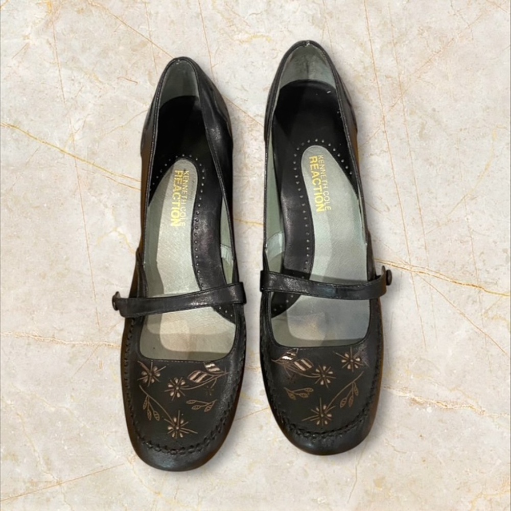 Kenneth Cole Reaction Black Shoes with Vintage-Inspired Detailing Size 9